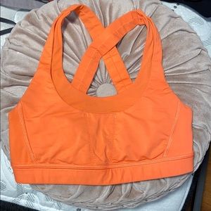 Lululemon sports bra